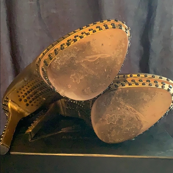 Brian Atwood Gold Studded Pump - Picture 7 of 8
